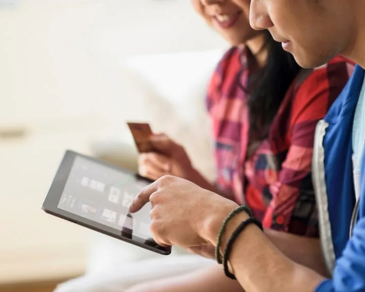 Two people during an online-shopping activity