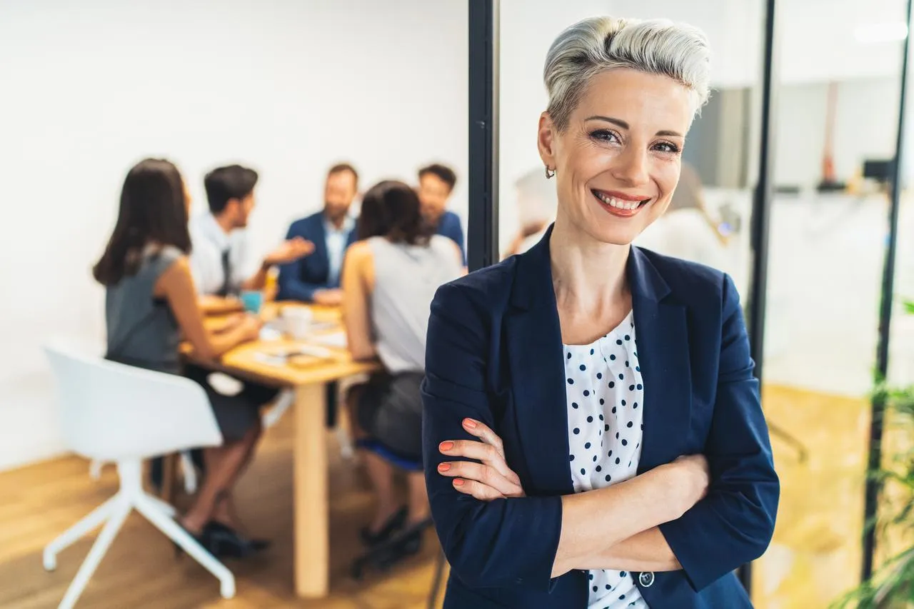 Business woman with team